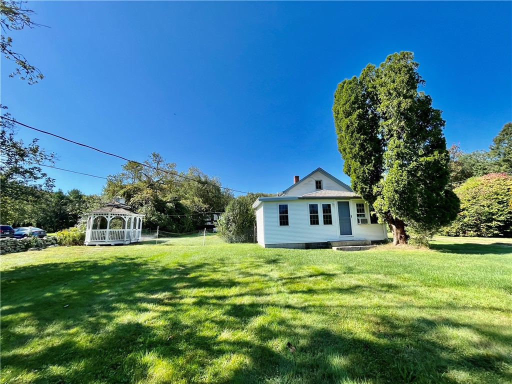 27 South Shore Road Little Compton, RI 02837 - Photo 1 of 22
