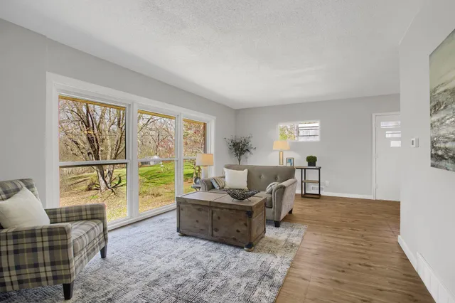 $399,999 | 9234 West 22nd Street, St. Louis Park, MN 55426