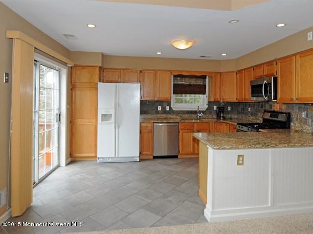 44 Alpine Road Holmdel, NJ 07733 - Photo 5 of 19 Kitchen (4).jpg