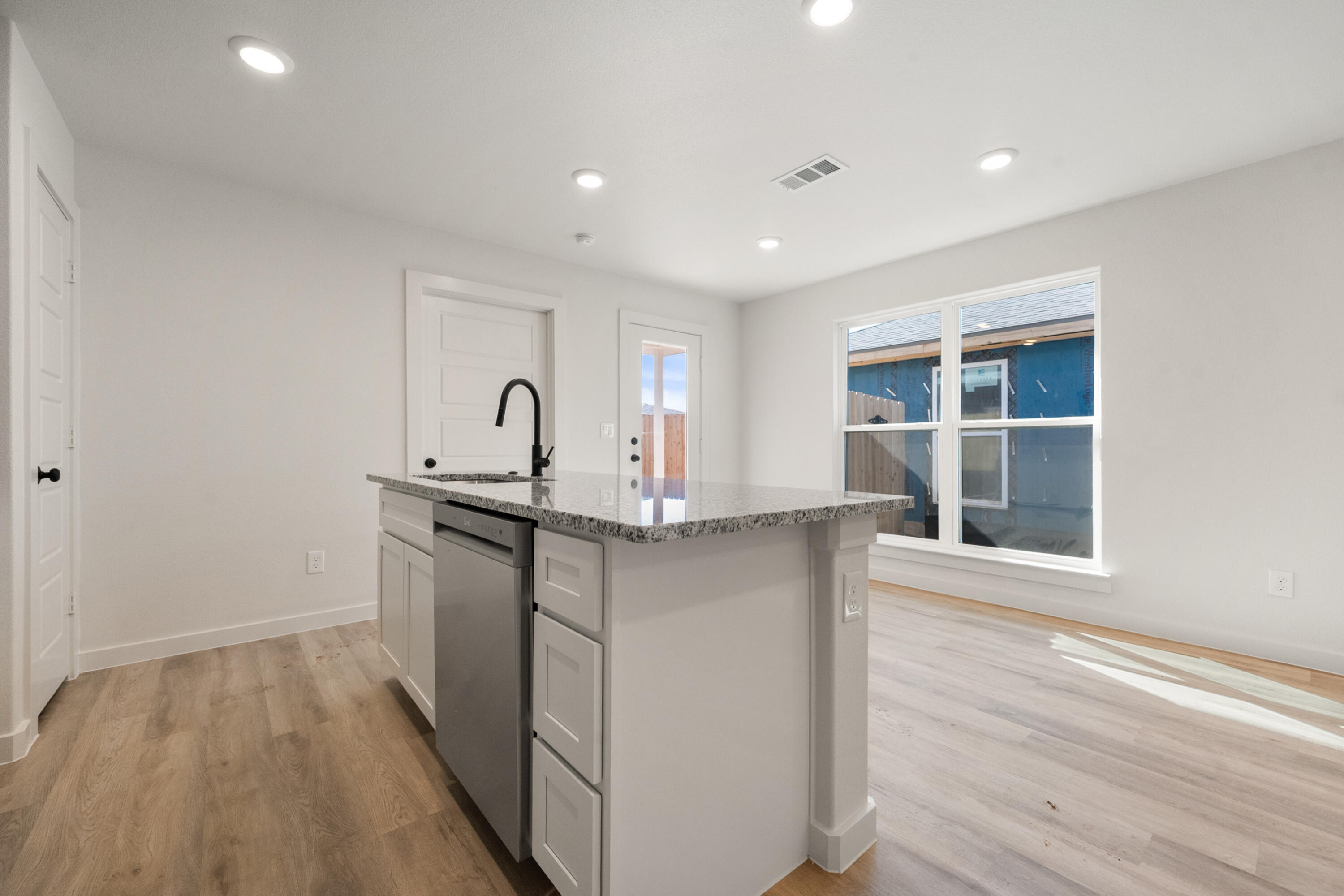 8319 24th Street Lubbock, TX 79407 - Photo 13 of 21 12-8319 24th_1163