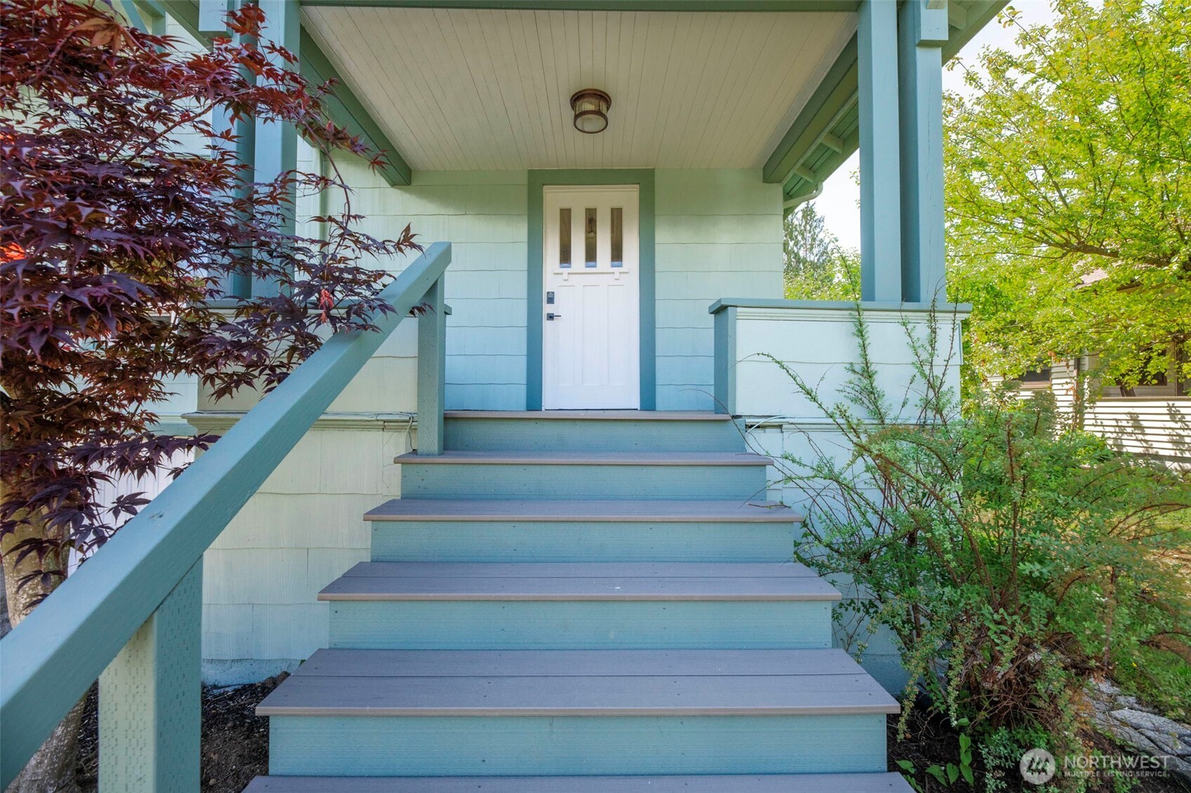 1726 Baker Avenue Everett, WA 98201 - Photo 6 of 39 a view of entryway with a front door