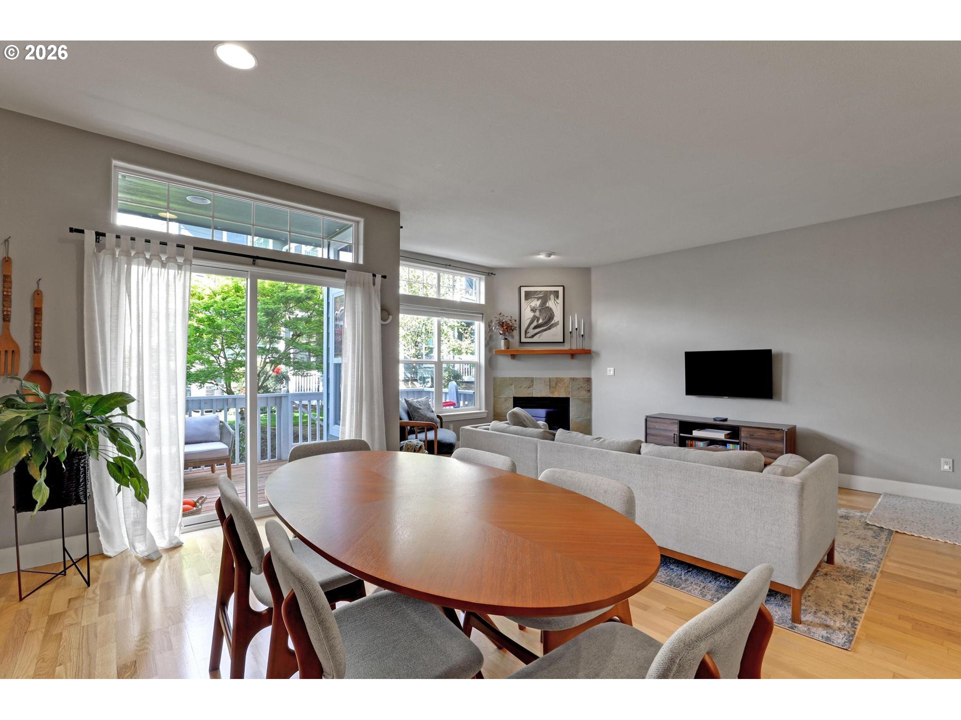 12224 Southwest Meader Way Beaverton, OR 97008 - Photo 12 of 35 Dining Area