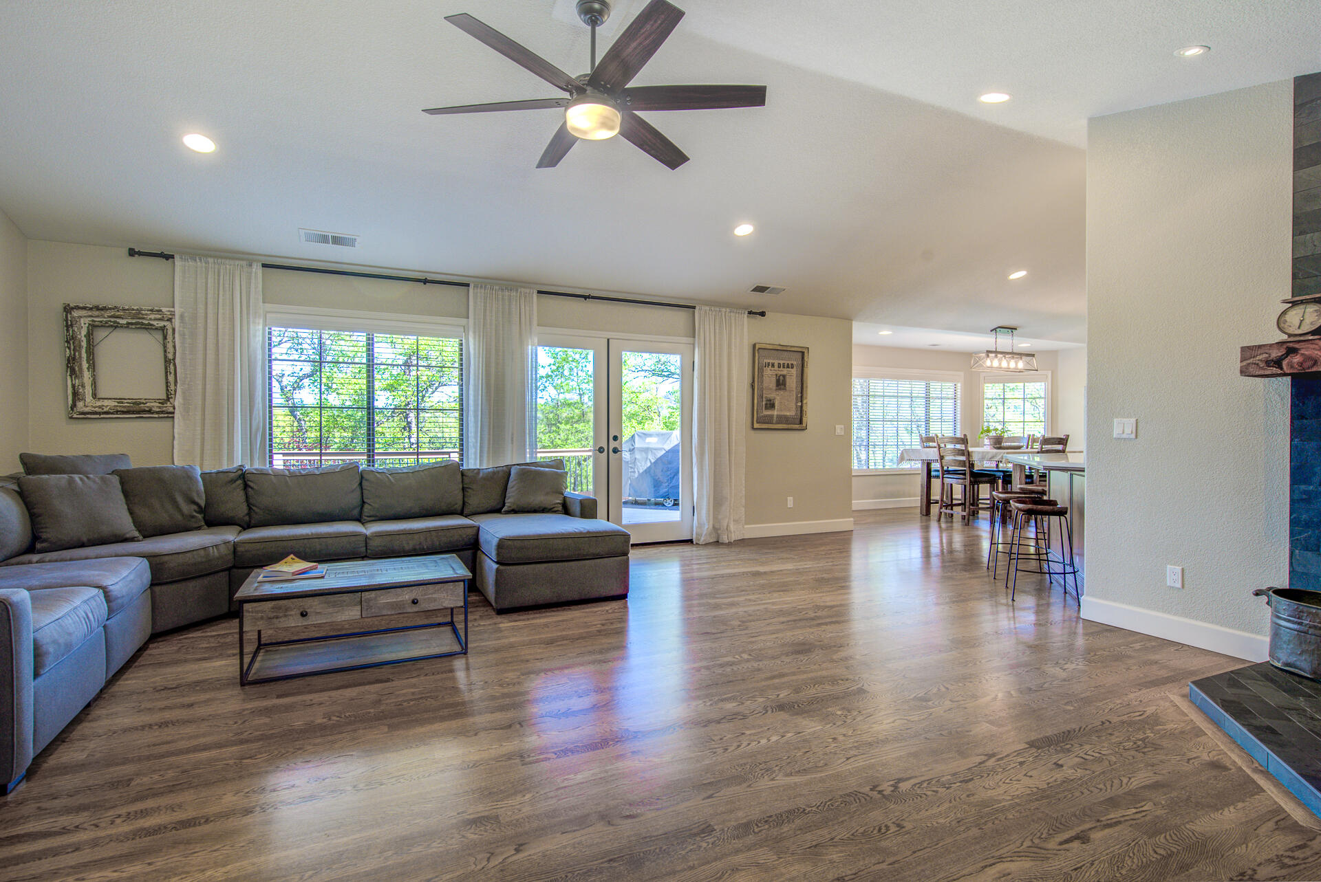 13416 Luna Drive Redding, CA 96003 - Photo 11 of 64 a living room with furniture and wooden floors