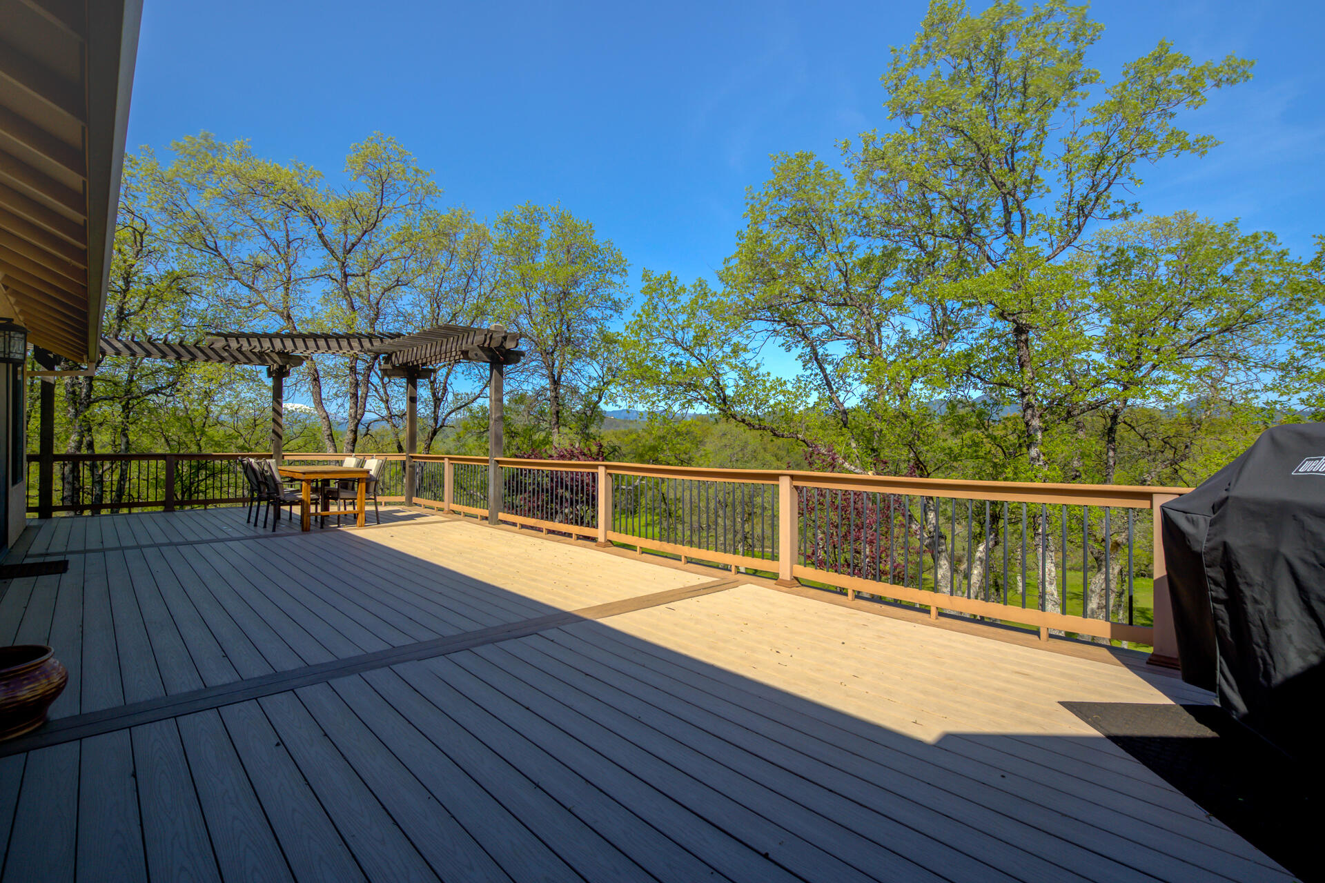 13416 Luna Drive Redding, CA 96003 - Photo 38 of 64 13416LunaDrive-29