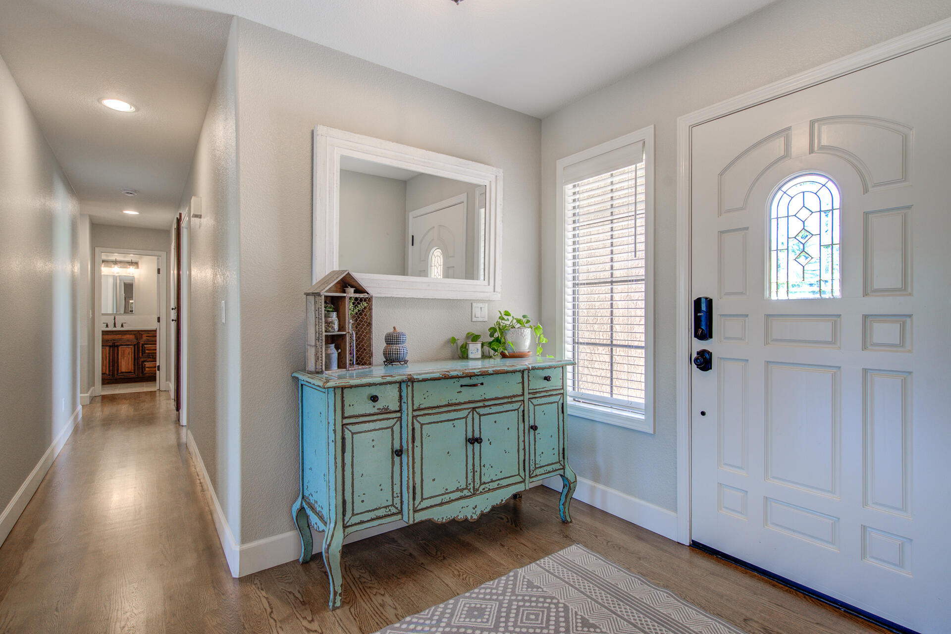 13416 Luna Drive Redding, CA 96003 - Photo 9 of 64 13416LunaDrive-49