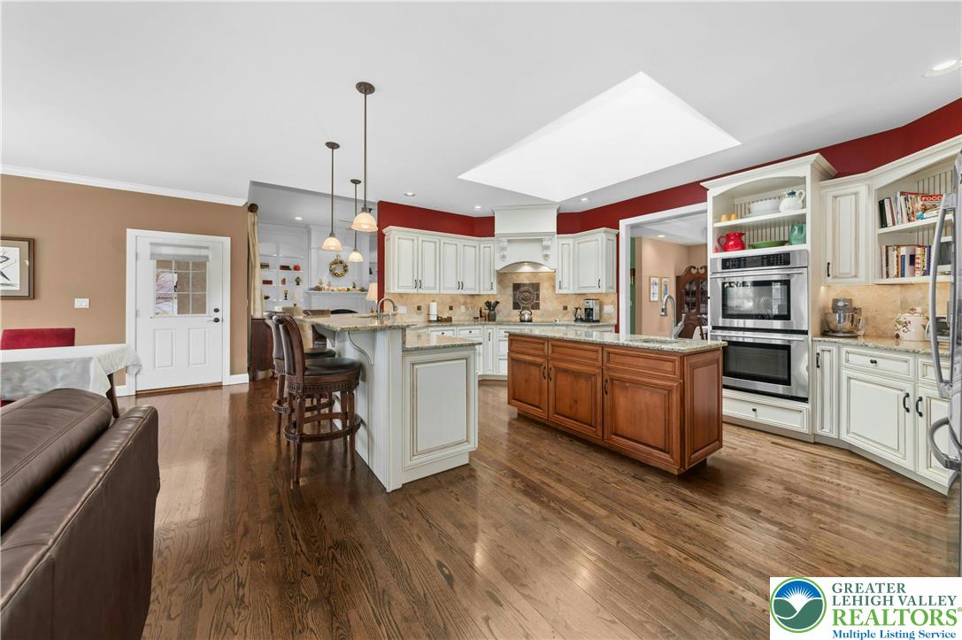 951 Macada Road Bethlehem, PA 18017 - Photo 11 of 46