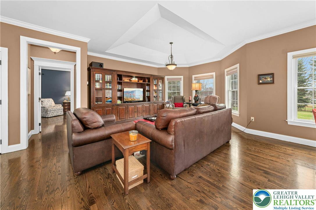 951 Macada Road Bethlehem, PA 18017 - Photo 16 of 46