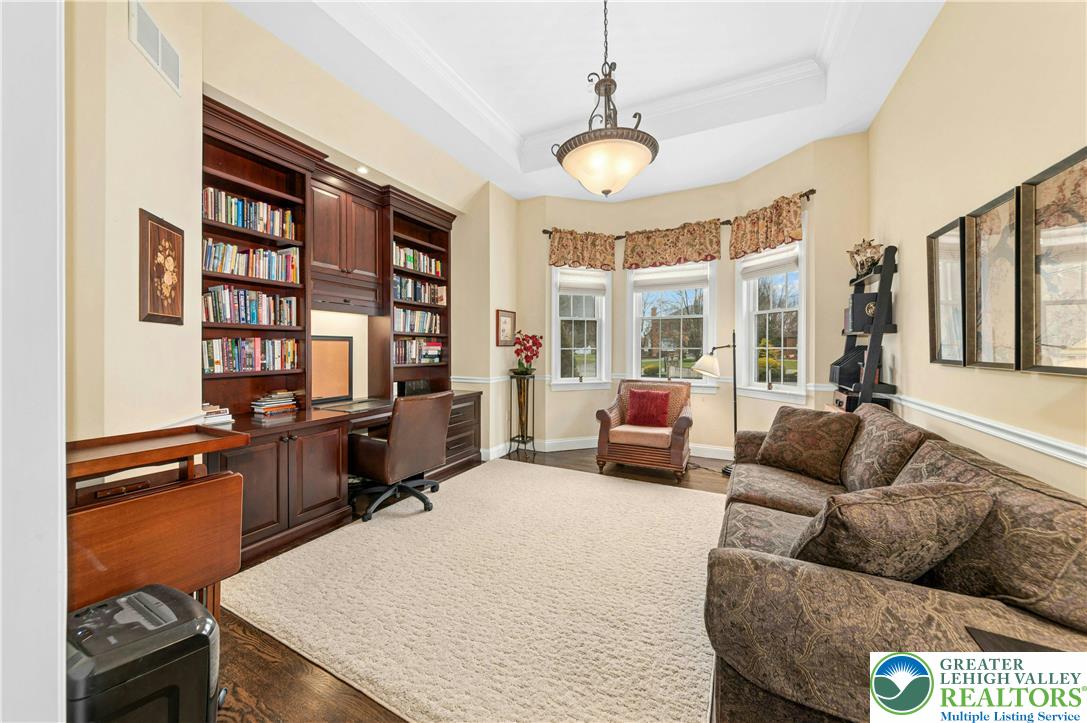 951 Macada Road Bethlehem, PA 18017 - Photo 18 of 46