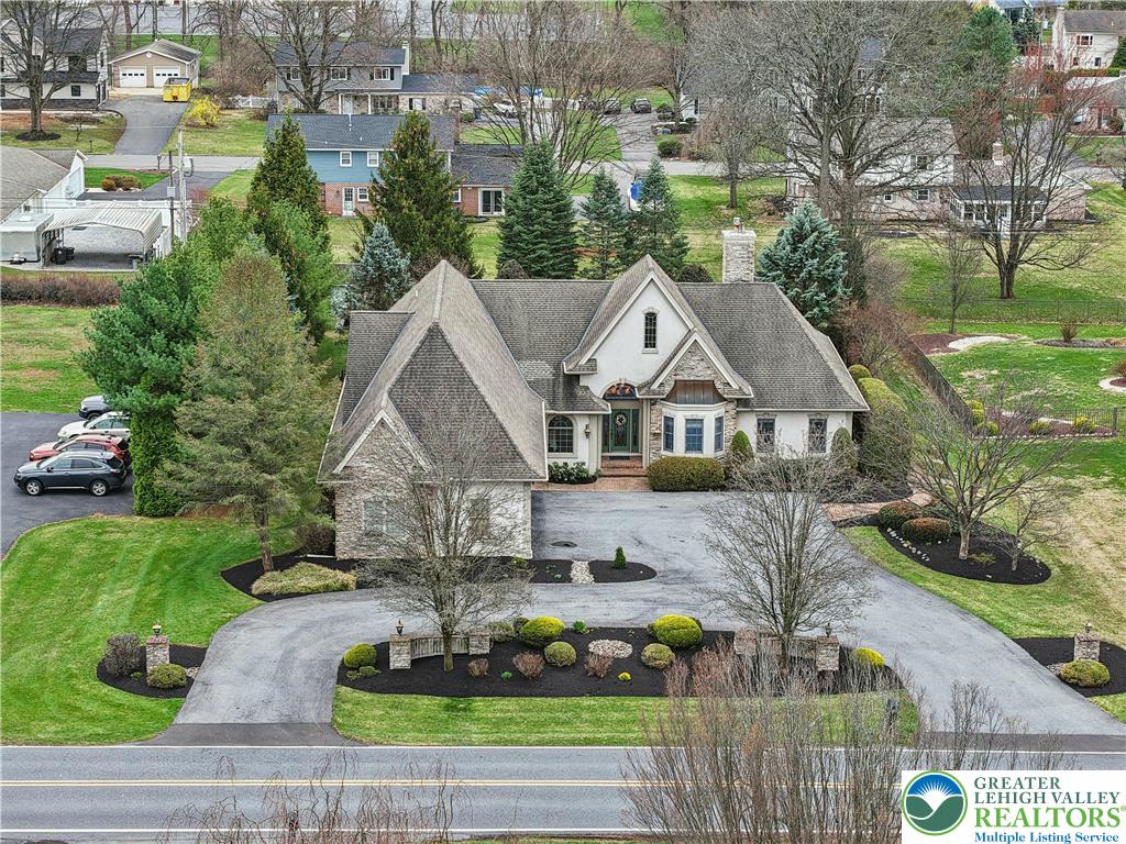 951 Macada Road Bethlehem, PA 18017 - Photo 2 of 46