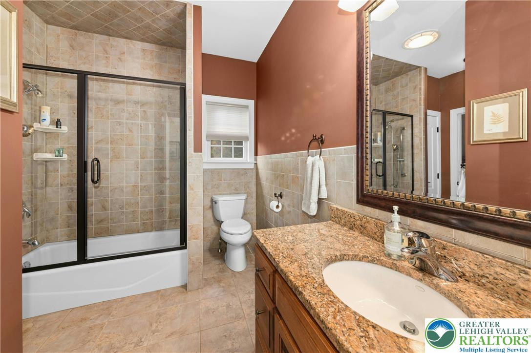 951 Macada Road Bethlehem, PA 18017 - Photo 24 of 46