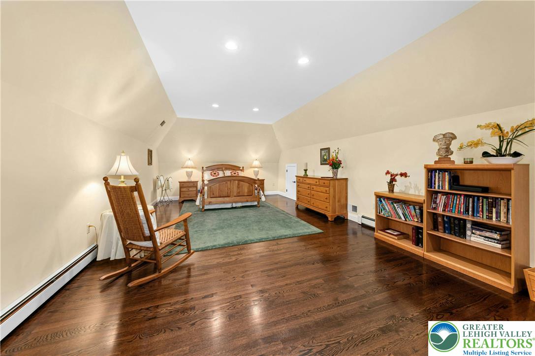 951 Macada Road Bethlehem, PA 18017 - Photo 29 of 46