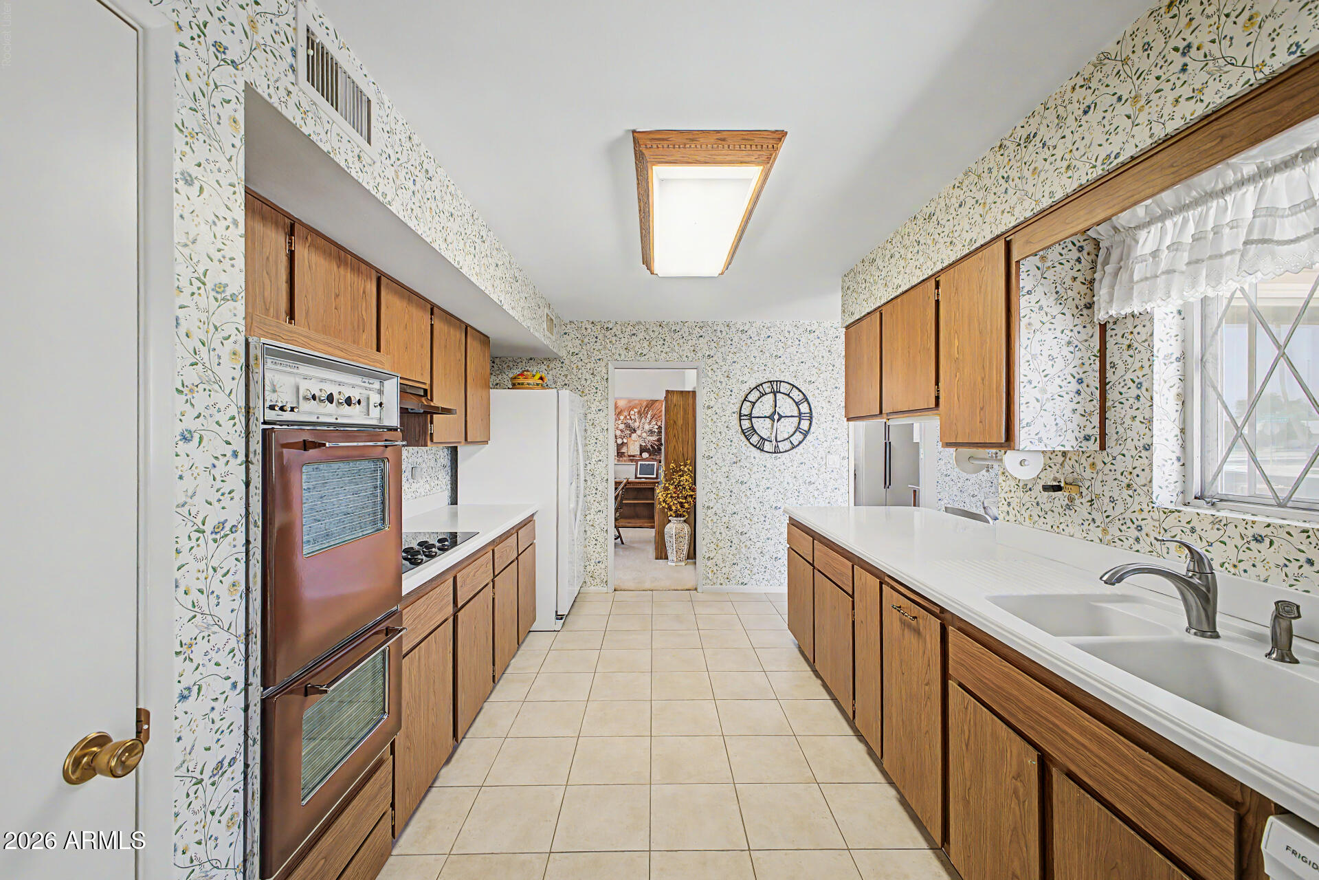10815 West Mountain View Road Sun City, AZ 85351 - Photo 13 of 29