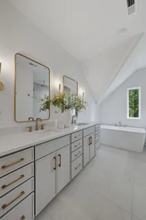 $975,000 | 1802 Hayden Drive, Nashville, TN 37216