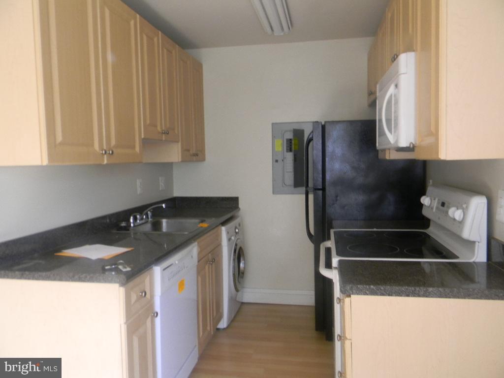 1005 Chillum Road, Unit 205 Hyattsville, MD 20782 - Photo 3 of 9