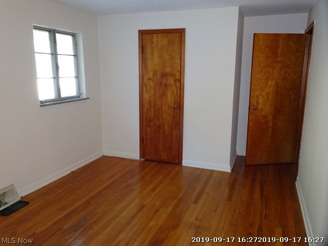 4011 Bluestone Road Cleveland, OH 44121 - Photo 7 of 14