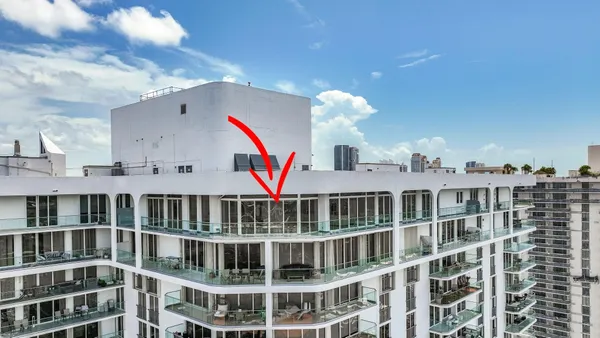 $2,295,900 | 19707 Turnberry Way, Unit TS2, Aventura, FL 33180