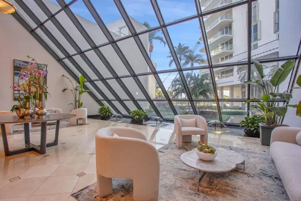 $2,295,900 | 19707 Turnberry Way, Unit TS2, Aventura, FL 33180