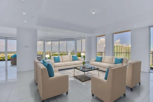 $2,295,900 | 19707 Turnberry Way, Unit TS2, Aventura, FL 33180