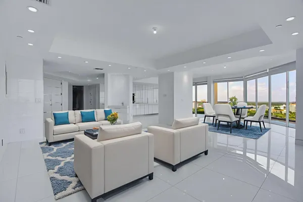 $2,295,900 | 19707 Turnberry Way, Unit TS2, Aventura, FL 33180