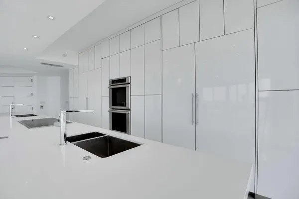 $2,295,900 | 19707 Turnberry Way, Unit TS2, Aventura, FL 33180