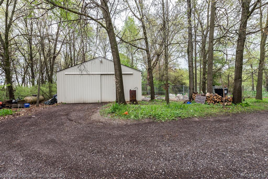 1355 South Maxfield Road Brighton, MI 48114 - Photo 58 of 70 Gallery Image 58