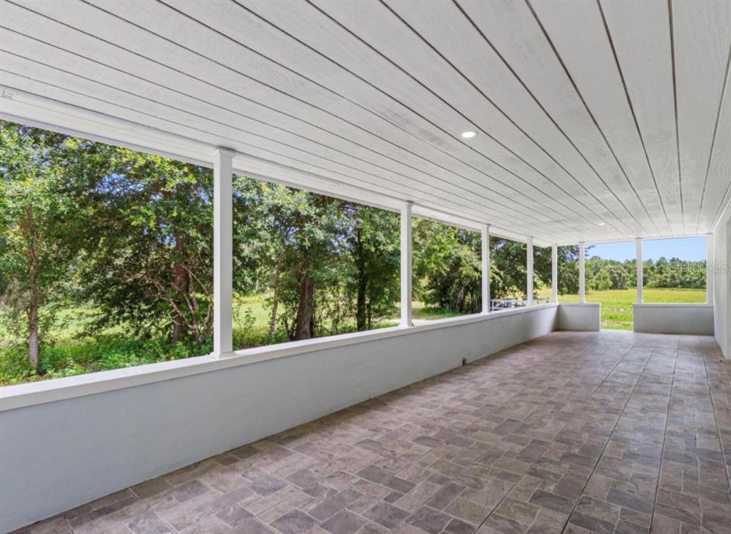 2440 Wallace Road Bartow, FL 33830 - Photo 6 of 27 a view of a backyard