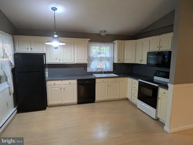 $149,000 | 139 Oakwood Drive, Newport, PA 17074