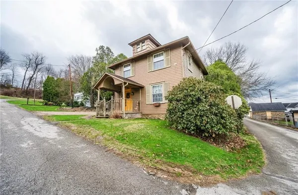 $165,000 | 422 East Campbell Street, Blairsville, PA 15717