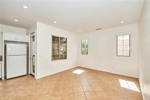 $3,250 | 53 Costa Brava, Irvine, CA 92620