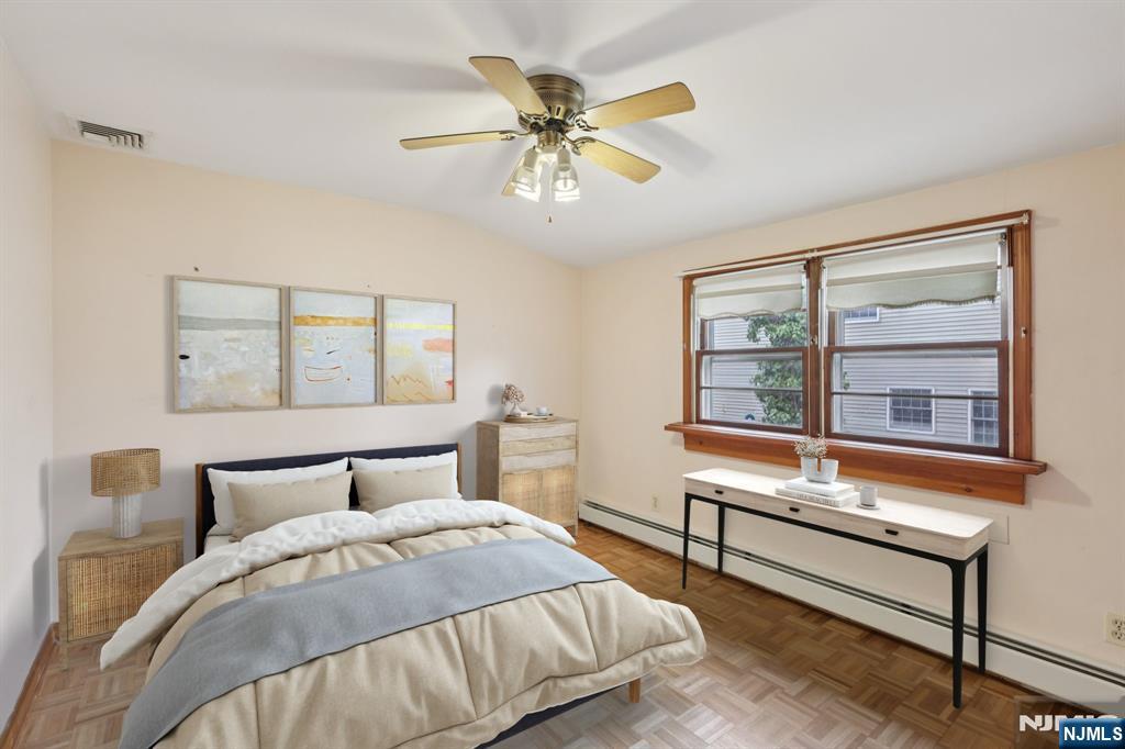 27 Jagoe Street Bergenfield, NJ 07621 - Photo 29 of 44