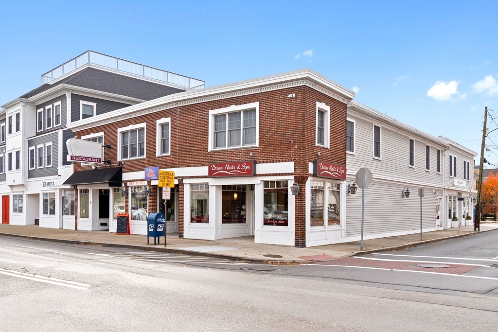 50 Maple Street, Unit 5 Danvers, MA 01923 - Photo 2 of 21 a front view of a building