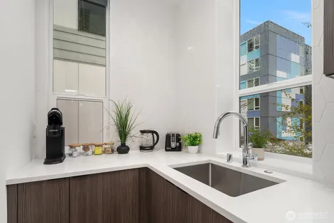 $699,000 | 1406 21st Avenue, Unit A, Seattle, WA 98122