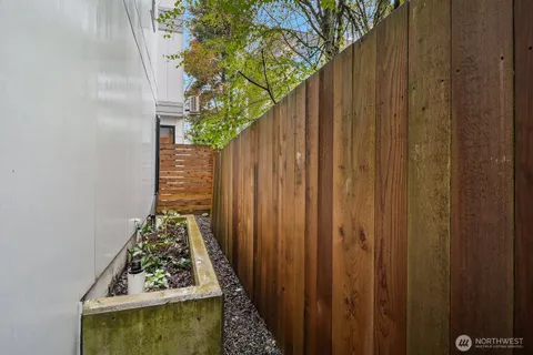 $699,000 | 1406 21st Avenue, Unit A, Seattle, WA 98122