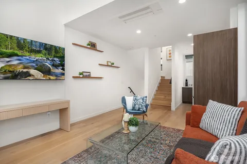 $699,000 | 1406 21st Avenue, Unit A, Seattle, WA 98122