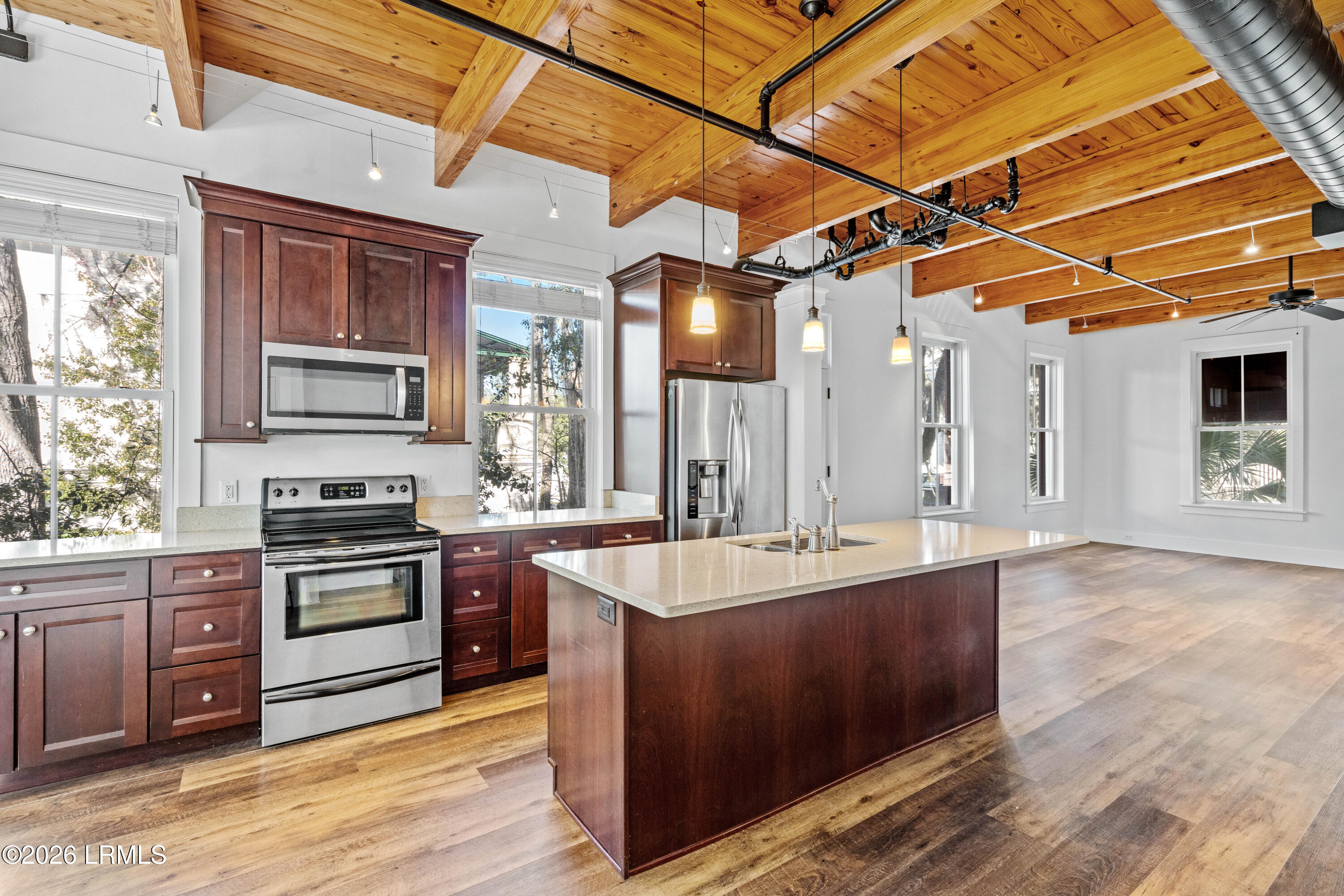 8 A Market, Unit 2 Beaufort, SC 29906 - Photo 12 of 39 8A Market-16