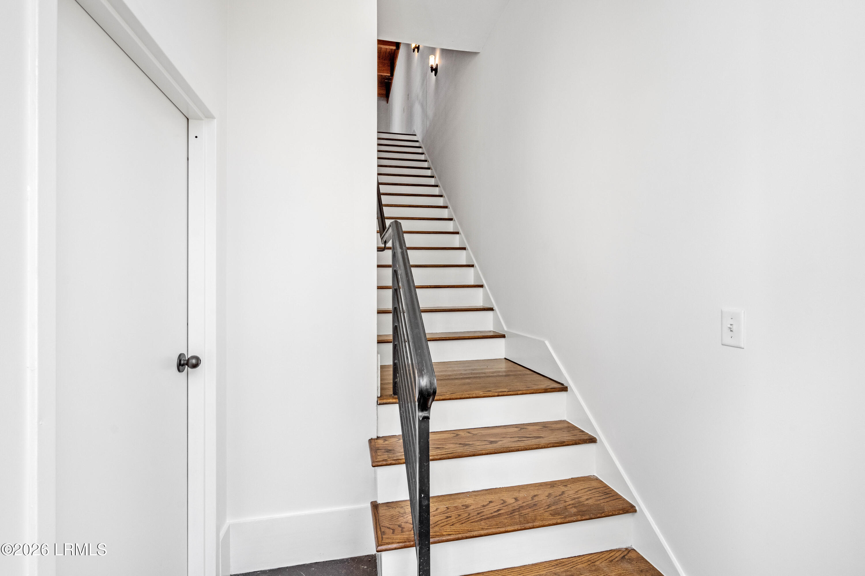 8 A Market, Unit 2 Beaufort, SC 29906 - Photo 6 of 39 8A Market-10