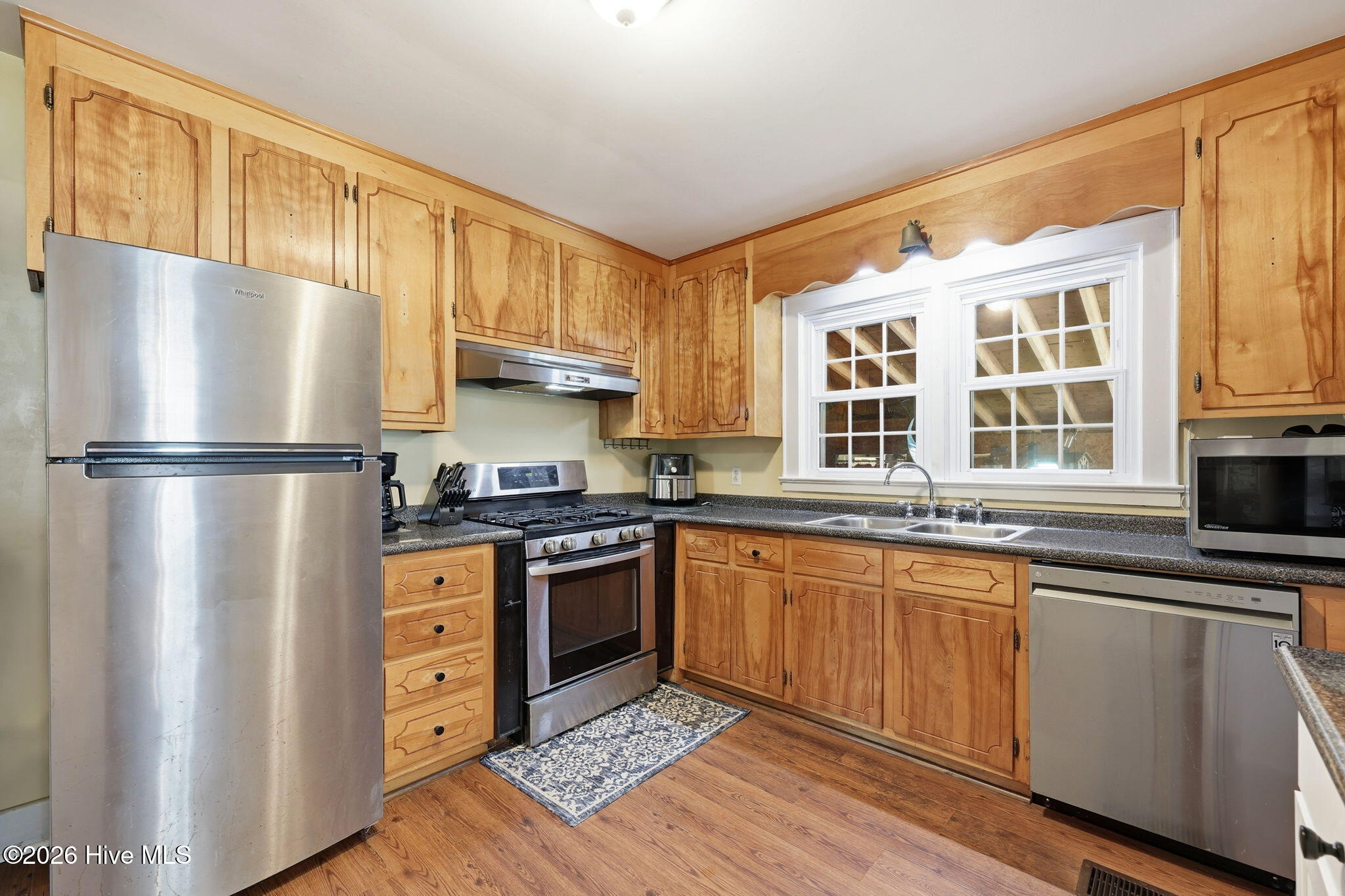 534 Gillikin Road Beaufort, NC 28516 - Photo 4 of 30 Kitchen