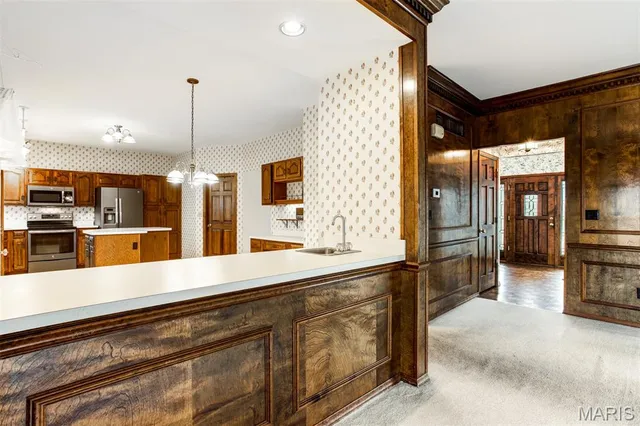 $530,000 | 719 Carman Meadows Drive South, Manchester, MO 63021