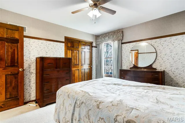 $530,000 | 719 Carman Meadows Drive South, Manchester, MO 63021