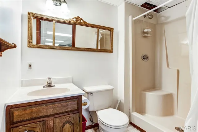 $530,000 | 719 Carman Meadows Drive South, Manchester, MO 63021