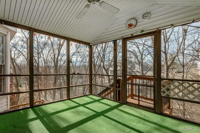 $530,000 | 719 Carman Meadows Drive South, Manchester, MO 63021