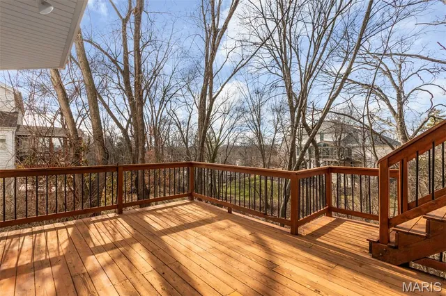 $530,000 | 719 Carman Meadows Drive South, Manchester, MO 63021