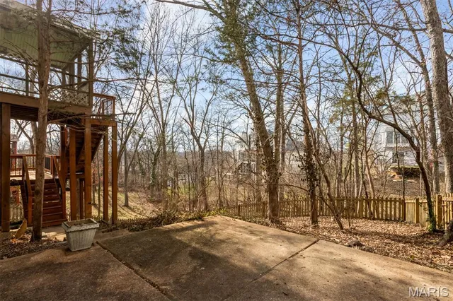 $530,000 | 719 Carman Meadows Drive South, Manchester, MO 63021