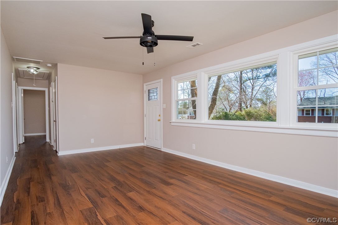 4806 Regina Road Sandston, VA 23150 - Photo 3 of 27 Gallery Image 3