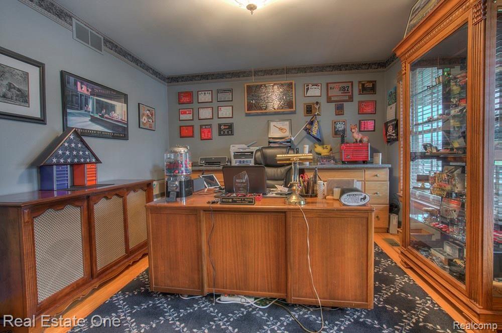 59935 9 Mile Road South Lyon, MI 48178 - Photo 9 of 31