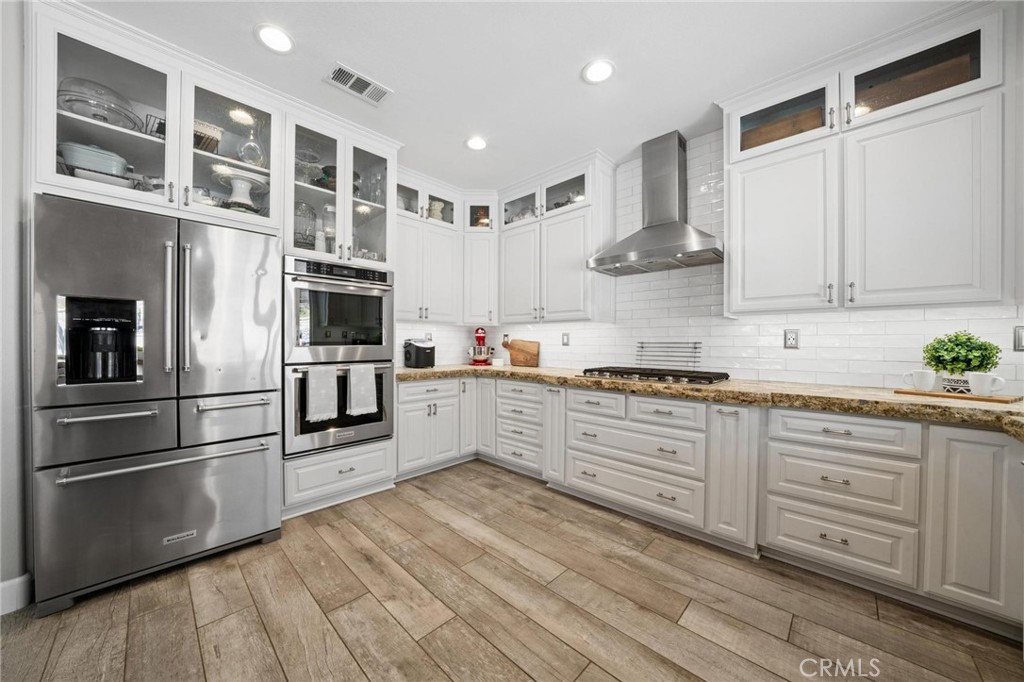 28746 High Ridge Drive Saugus, CA 91390 - Photo 15 of 52 Gallery Image 15