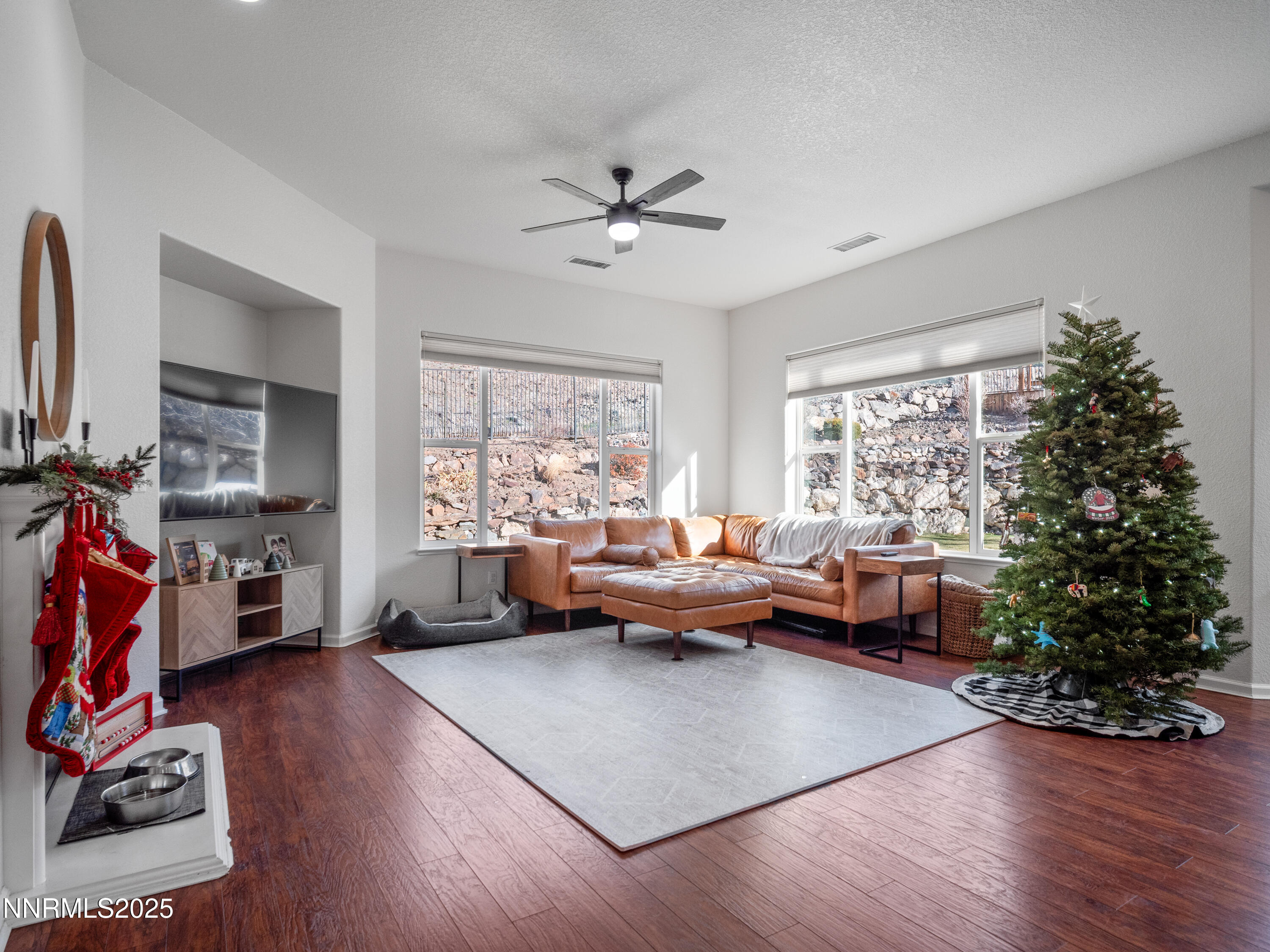 7490 Rough Rock Drive Reno, NV 89502 - Photo 7 of 75 Photo-26