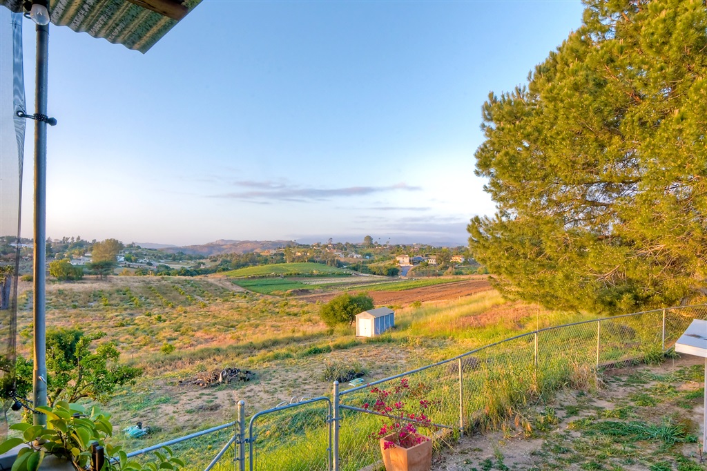 31094 Rodriguez Road Escondido, CA 92026 - Photo 18 of 24 Gallery Image 18