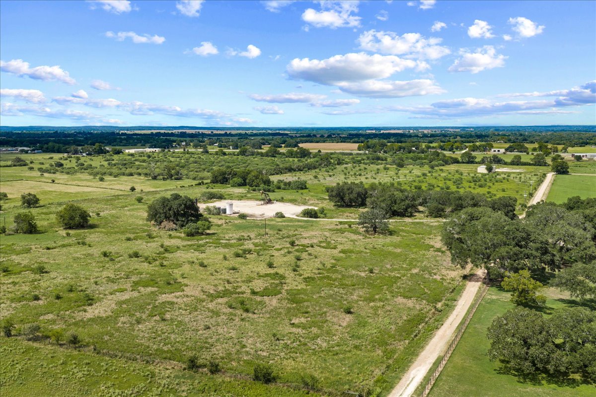 399 Prune Road La Grange, TX 78945 - Photo 22 of 35 Gallery Image 22