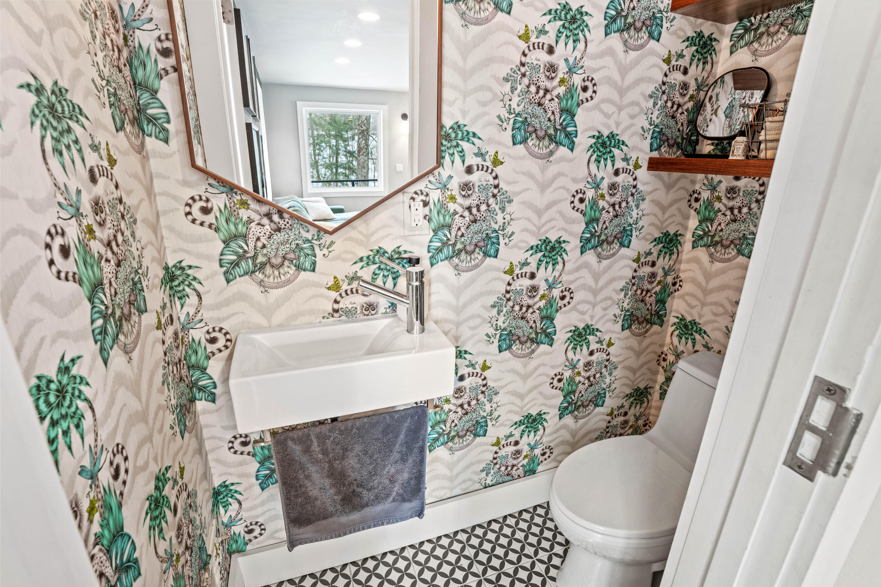 N55-w30923 County Rd K Hartland, WI 53029 - Photo 32 of 55 half bath